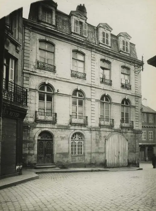 Picture of Saint-Georges Hotel - POP Plateforme Ouverte du Patrimoine / Base Mérimée - © Ministère de la Culture (France), Médiathèque du patrimoine et de la photographie, tous droits réservés