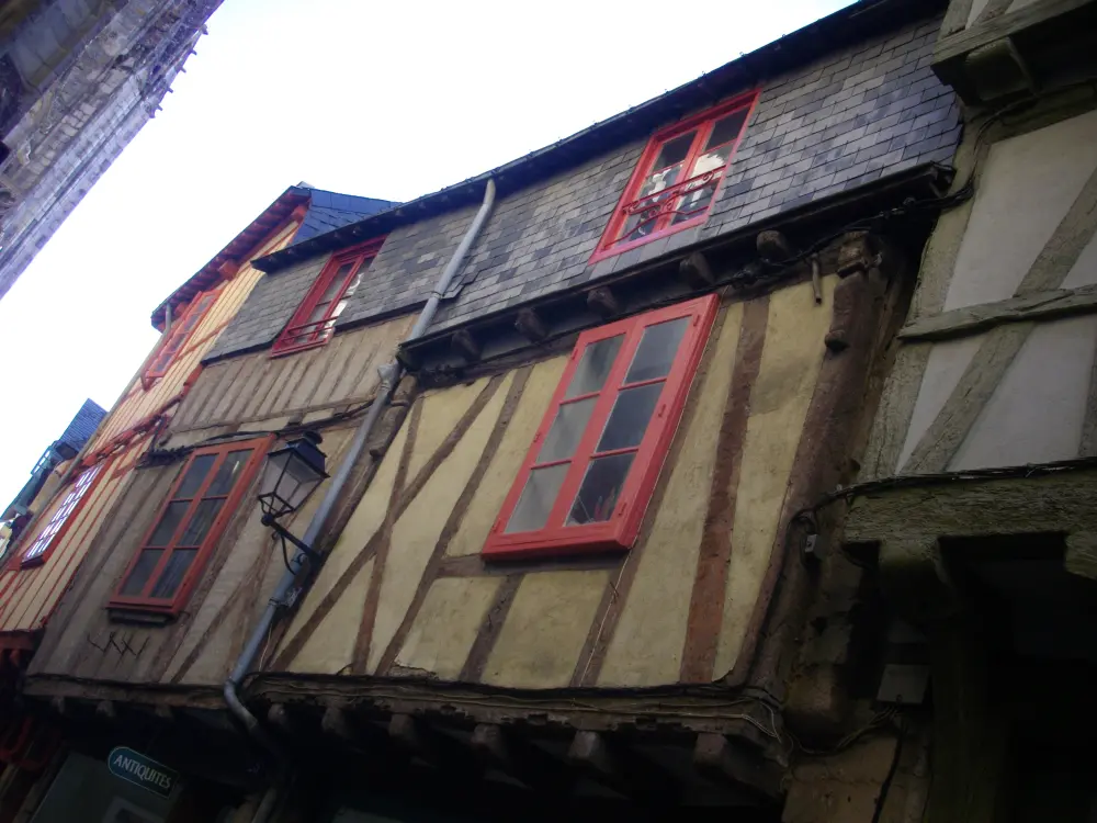 Foto de Casas - Sous licence Creative Commons (https://creativecommons.org/licenses/by-sa/4.0/deed.fr) - Par Fab5669 - © Creative Commons (https://creativecommons.org/licenses/by-sa/4.0/deed.fr)