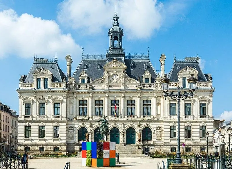Photo de Hôtel de ville - Raimond Spekking Descriptionphotographe, wikimédie - © Creative Commons (https://creativecommons.org/licenses/by-sa/4.0/deed.fr)