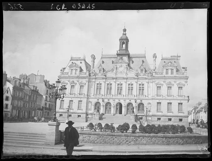 Foto von Rathaus - POP Plateforme Ouverte du Patrimoine / Base Mérimée - © Ministère de la Culture (France), Médiathèque du patrimoine et de la photographie, diffusion RMN-GP