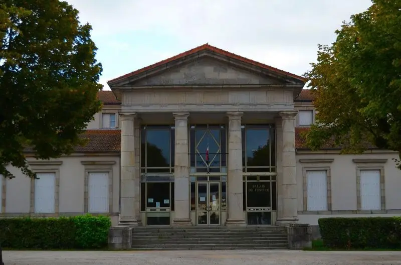 Foto von Gerichtsgebäude - POP Plateforme Ouverte du Patrimoine / Base Mérimée - © Ministère de la Culture (France), Médiathèque du patrimoine et de la photographie, diffusion RMN-GP