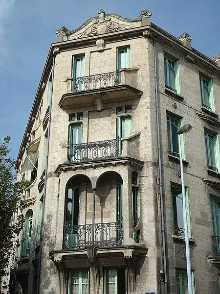 Foto de Edificio - Rilba - © Creative Commons (https://creativecommons.org/licenses/by-sa/4.0/deed.fr)