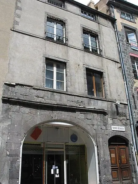 Foto di Edificio - Basvb - © Creative Commons (https://creativecommons.org/licenses/by-sa/4.0/deed.fr)