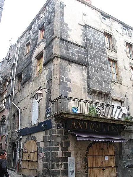 Foto de Edificio - Basvb - © Creative Commons (https://creativecommons.org/licenses/by-sa/4.0/deed.fr)