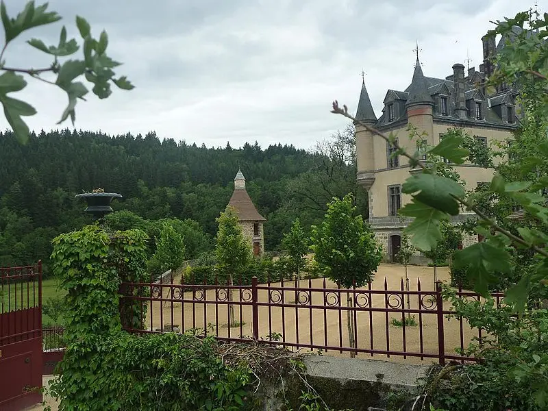 Foto von Überreste der feudalen Burg - Miremont63 - © Creative Commons (https://creativecommons.org/licenses/by-sa/4.0/deed.fr)