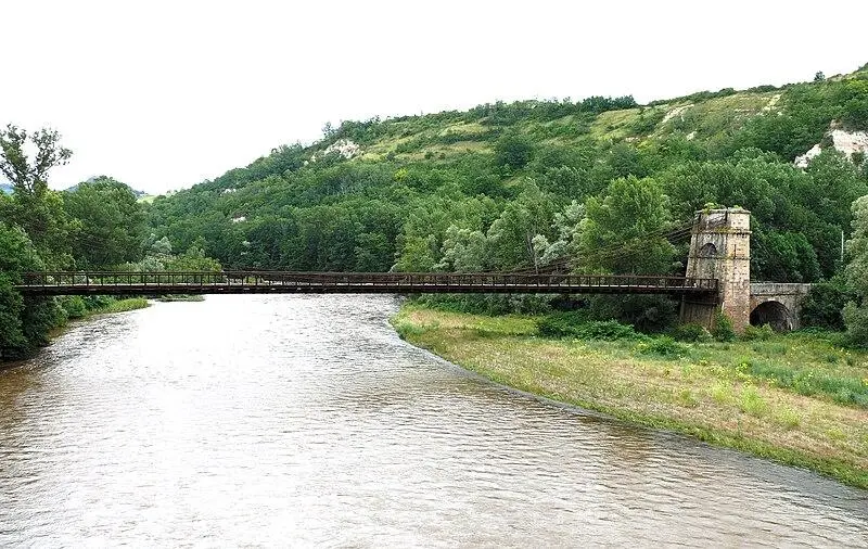 Foto von Spannbrücke auf dem Allier - MOSSOT - © Creative Commons (https://creativecommons.org/licenses/by-sa/4.0/deed.fr)