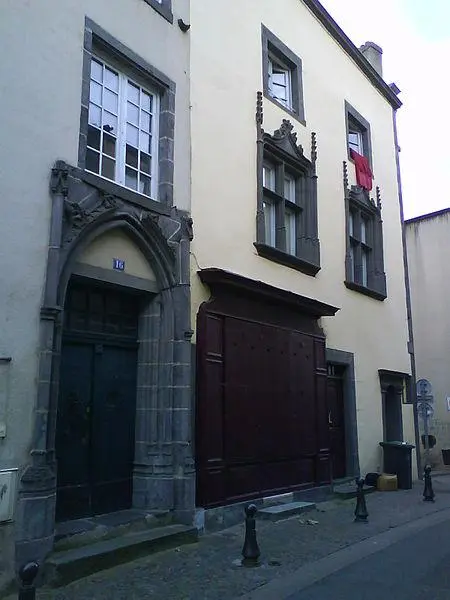 Foto von Giat Hotel - Sylenius - © Creative Commons (https://creativecommons.org/licenses/by-sa/4.0/deed.fr)