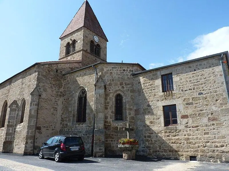 Photo de Eglise Saint-Pierre - Savant-fou - © Creative Commons (https://creativecommons.org/licenses/by-sa/4.0/deed.fr)