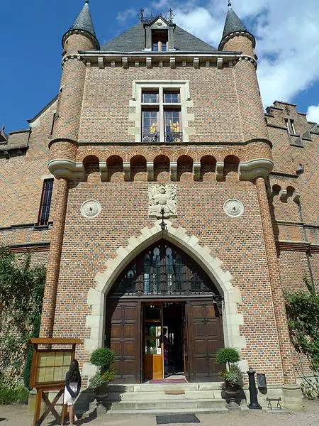 Foto von Maulmont Castle - jean-louis Zimmermann - © Creative Commons (https://creativecommons.org/licenses/by-sa/4.0/deed.fr)