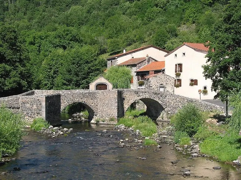 Foto de Puente del siglo XV - Jean-Pol GRANDMONT - © Creative Commons (https://creativecommons.org/licenses/by-sa/4.0/deed.fr)
