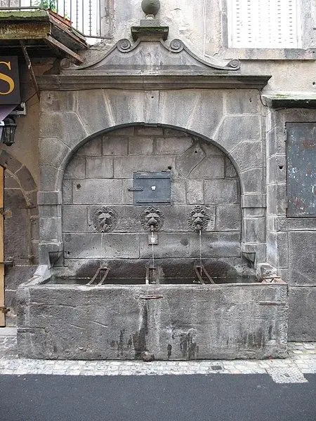 Foto de Fuente de leones - Basvb - © Creative Commons (https://creativecommons.org/licenses/by-sa/4.0/deed.fr)