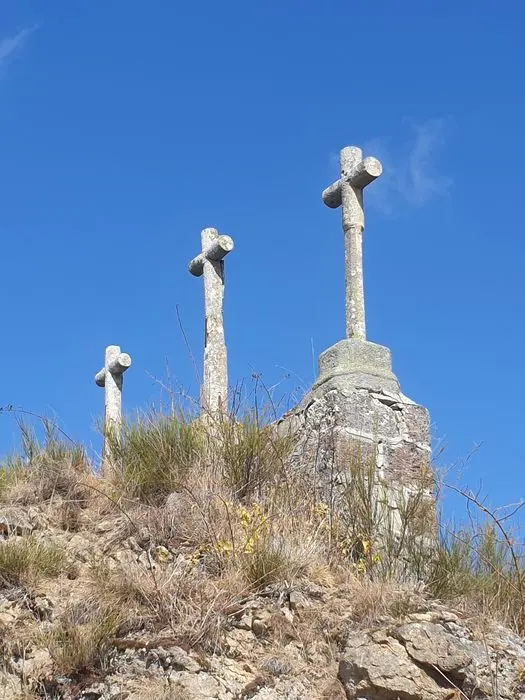 Foto de Calvario con tres cruces - POP Plateforme Ouverte du Patrimoine / Base Mérimée - © Ministère de la Culture (France), Direction Régionale des Affaires Culturelles d'Auvergne-Rhône-Alpes – Tous droits réservés 