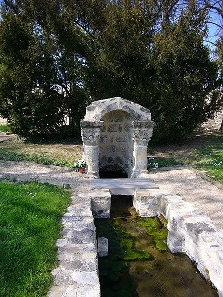 Foto de Fuente de Saint-Julien - Record - © Creative Commons (https://creativecommons.org/licenses/by-sa/4.0/deed.fr)