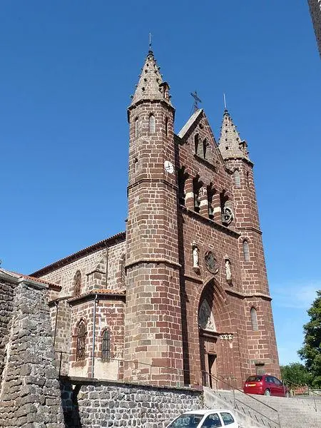 Picture of Saint-Pierre Church - Wolfgang Bauer - © Creative Commons (https://creativecommons.org/licenses/by-sa/4.0/deed.fr)