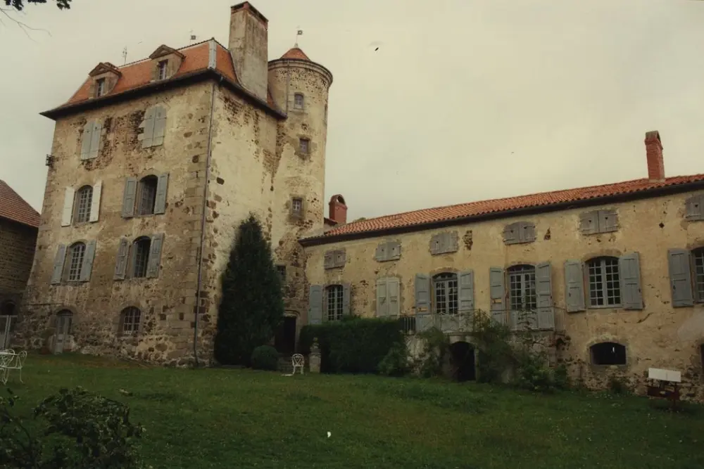 Foto de Castillo de Courbière - POP Plateforme Ouverte du Patrimoine / Base Mérimée - © Ministère de la Culture (France), Médiathèque du patrimoine et de la photographie, tous droits réservés
