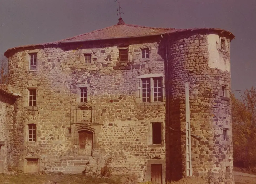 Foto de Casa fuerte o castillo de Borie-Chambarel - POP Plateforme Ouverte du Patrimoine / Base Mérimée - © Ministère de la Culture (France), Médiathèque du patrimoine et de la photographie, tous droits réservés