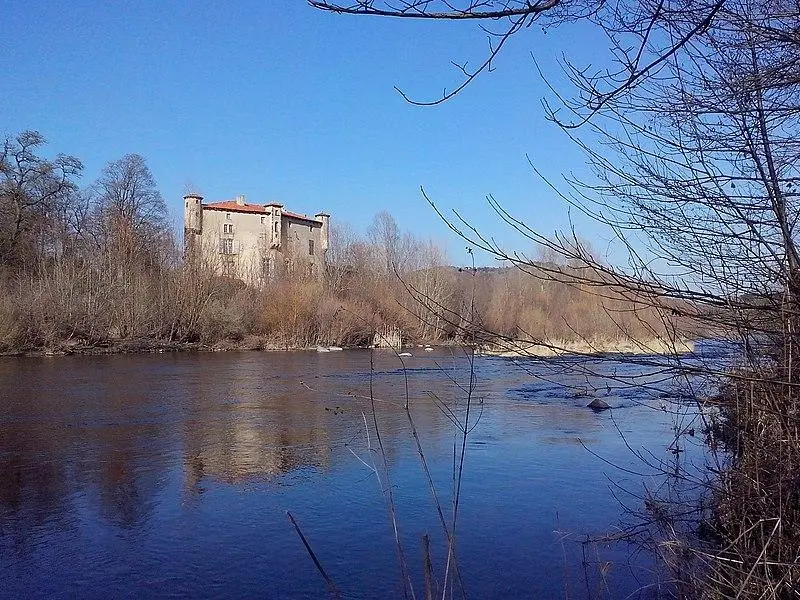 Picture of Volhac Castle - Ariane Muller - © Creative Commons (https://creativecommons.org/licenses/by-sa/4.0/deed.fr)