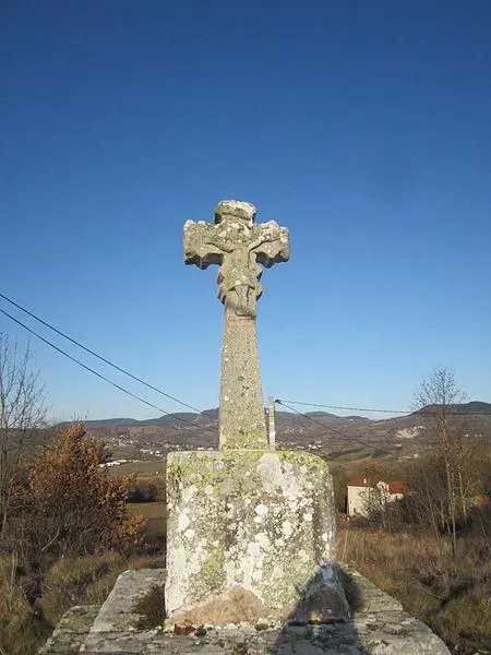 Picture of 15th century stone cross in Cleyssac - KooK - © Creative Commons (https://creativecommons.org/licenses/by-sa/4.0/deed.fr)