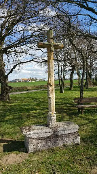 Foto de Cruz llamada Cruz de las edades o Croix de la Roi - TCY - © Creative Commons (https://creativecommons.org/licenses/by-sa/4.0/deed.fr)