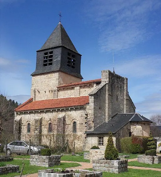Foto von Saint-Léger Church - Deslignes - © Creative Commons (https://creativecommons.org/licenses/by-sa/4.0/deed.fr)