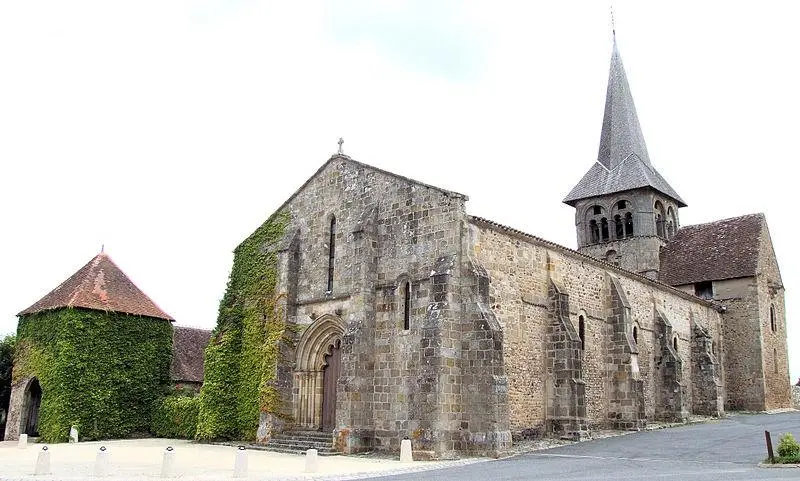 Foto von Saint-Patrocle Church - MOSSOT - © Creative Commons (https://creativecommons.org/licenses/by-sa/4.0/deed.fr)