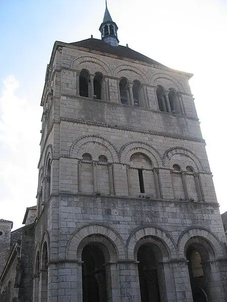 Photo de Eglise Saint-Léger - Vinckie - © Creative Commons (https://creativecommons.org/licenses/by-sa/4.0/deed.fr)