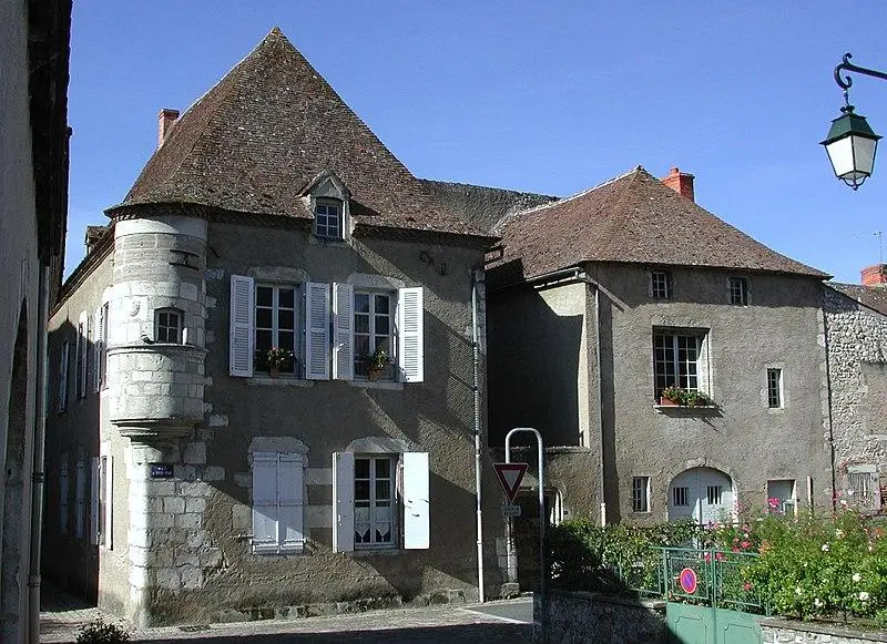 Photo de Maison à échauguette - Patrocle - © Creative Commons (https://creativecommons.org/licenses/by-sa/4.0/deed.fr)