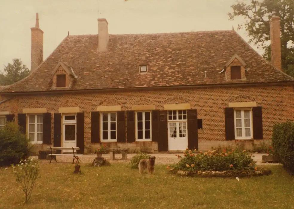Foto de Casa llamada bardets - POP Plateforme Ouverte du Patrimoine / Base Mérimée - © Ministère de la Culture (France), Médiathèque du patrimoine et de la photographie, tous droits réservés