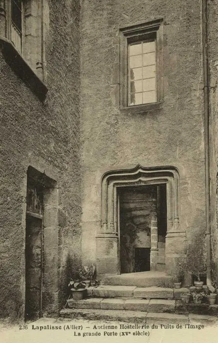 Foto de Casa llamada Hostellerie du Puits de l'Image - POP Plateforme Ouverte du Patrimoine / Base Mérimée - © Ministère de la Culture (France), Médiathèque du patrimoine et de la photographie, tous droits réservés
