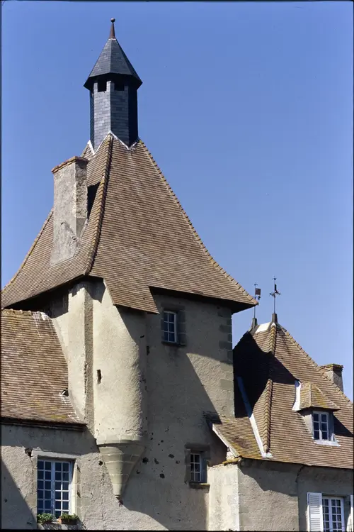 Foto von Viry Forest Castle - POP Plateforme Ouverte du Patrimoine / Base Mérimée - © Donation VMF, Ministère de la Culture (France), Médiathèque du patrimoine et de la photographie, diffusion GrandPalaisRmn Photo