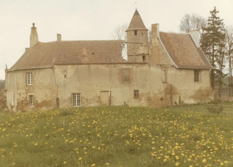 Photo de Château de Chéry - POP Plateforme Ouverte du Patrimoine / Base Mérimée - © Ministère de la Culture (France), Médiathèque du patrimoine et de la photographie, tous droits réservés