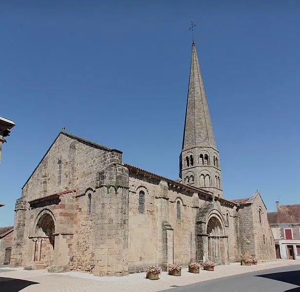 Foto de Iglesia de Saint-Martin - User:Otourly - © Creative Commons (https://creativecommons.org/licenses/by-sa/4.0/deed.fr)