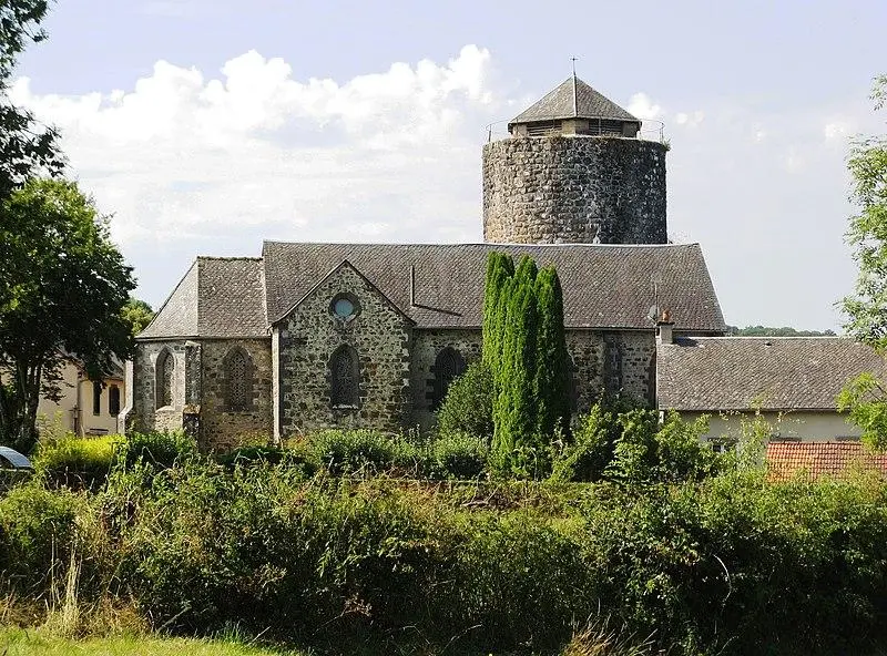 Picture of Saint-Julien Church - Robin Chubret - © Creative Commons (https://creativecommons.org/licenses/by-sa/4.0/deed.fr)