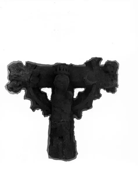 Picture of Cemetery cross - POP Plateforme Ouverte du Patrimoine / Base Mérimée - © Région Auvergne - Inventaire général du Patrimoine culturel, ADAGP