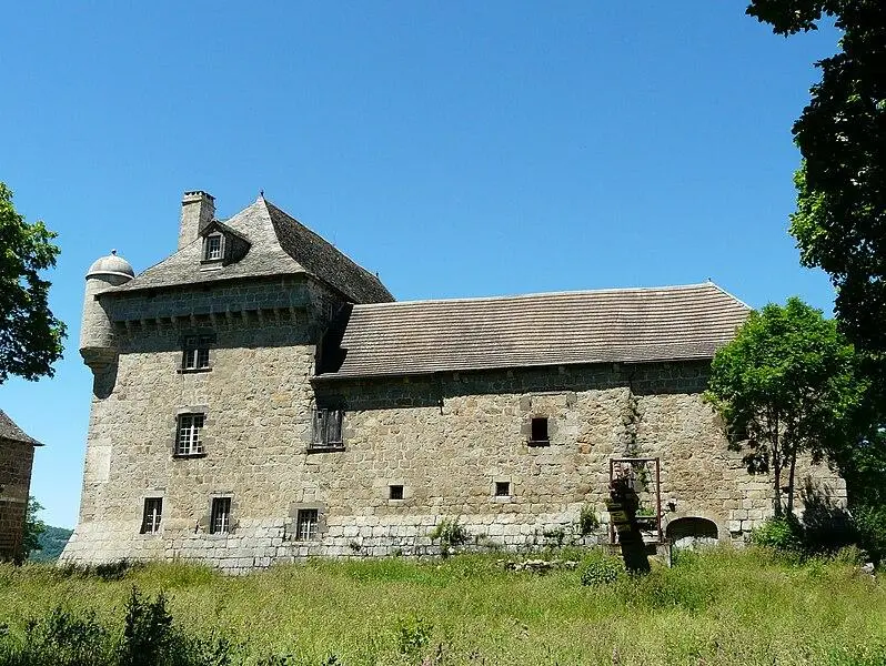 Foto di Castello di Montvallat - Père Igor - © Creative Commons (https://creativecommons.org/licenses/by-sa/4.0/deed.fr)