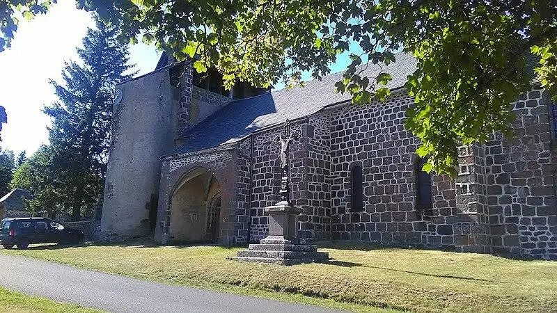 Picture of Saint-Amand Church - Sancta floris - © Creative Commons (https://creativecommons.org/licenses/by-sa/4.0/deed.fr)
