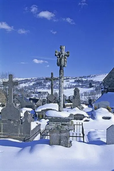 Picture of Cemetery cross - Dominique Robert REPERANT - © Creative Commons (https://creativecommons.org/licenses/by-sa/4.0/deed.fr)