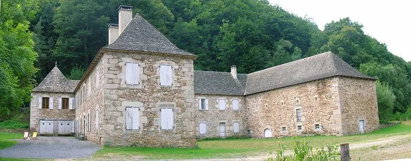 Foto di Castello di Longeviale - Technob105 - © Creative Commons (https://creativecommons.org/licenses/by-sa/4.0/deed.fr)