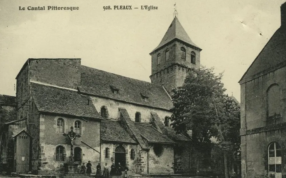 Picture of Saint-Sauveur Church - POP Plateforme Ouverte du Patrimoine / Base Mérimée - © Ministère de la Culture (France), Médiathèque du patrimoine et de la photographie, tous droits réservés