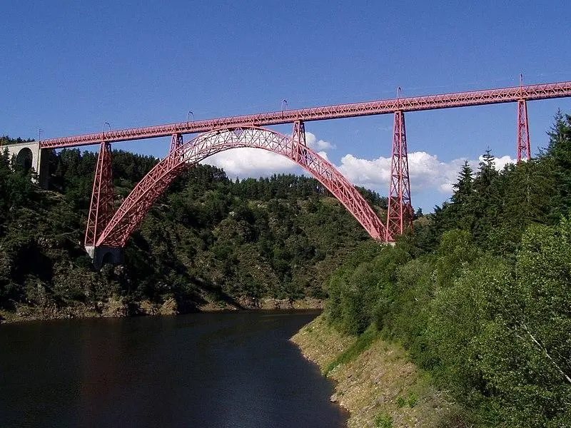 Picture of Garabit viaduct - Auteur inconnu - © Creative Commons (https://creativecommons.org/licenses/by-sa/4.0/deed.fr)