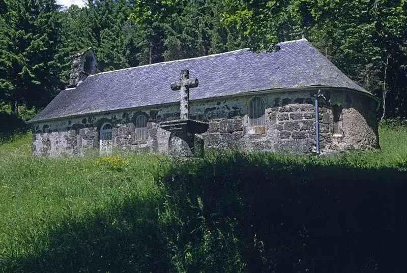 Picture of Notre-Dame consolation chapel - Dominique Robert REPERANT - © Creative Commons (https://creativecommons.org/licenses/by-sa/4.0/deed.fr)