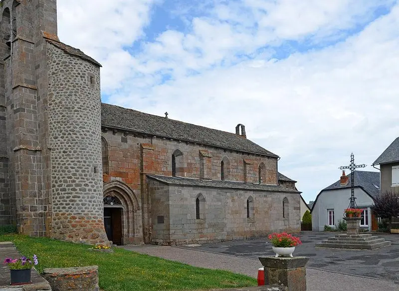 Picture of Saint-Saturnin Church - Pline - © Creative Commons (https://creativecommons.org/licenses/by-sa/4.0/deed.fr)