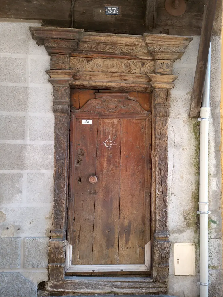 Foto di Edificio - Sous licence Creative Commons (https://creativecommons.org/licenses/by-sa/4.0/deed.fr) - Par HelenePETIT - © Creative Commons (https://creativecommons.org/licenses/by-sa/4.0/deed.fr)