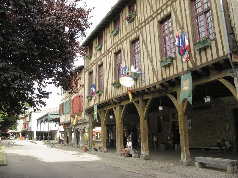 Foto von Rathaus - Demeester - © Creative Commons (https://creativecommons.org/licenses/by-sa/4.0/deed.fr)