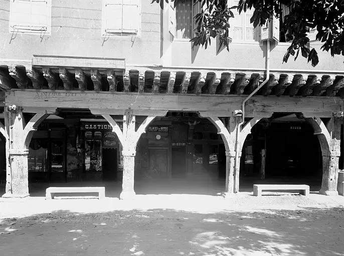 Foto de Dos casas - POP Plateforme Ouverte du Patrimoine / Base Mérimée - © Ministère de la Culture (France), Médiathèque du patrimoine et de la photographie, diffusion RMN-GP