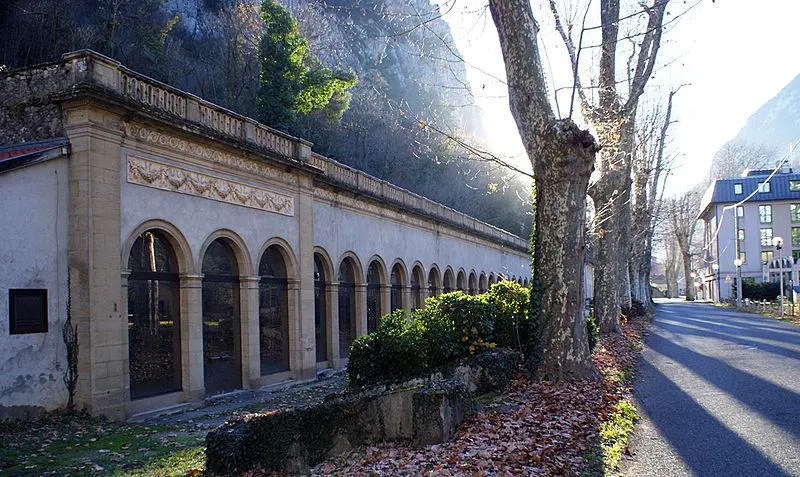 Foto de Baños térmicos fraxin - Pascale09 - © Creative Commons (https://creativecommons.org/licenses/by-sa/4.0/deed.fr)