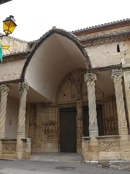 Picture of Saint-Pierre-aux-Liens Church - This illustrationwas made byPeter Potrowl. Please - © Creative Commons (https://creativecommons.org/licenses/by-sa/4.0/deed.fr)