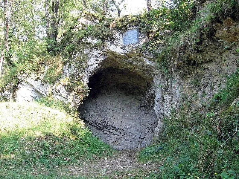 Foto von Prähistorische Höhle - Totor-22 - © Creative Commons (https://creativecommons.org/licenses/by-sa/4.0/deed.fr)