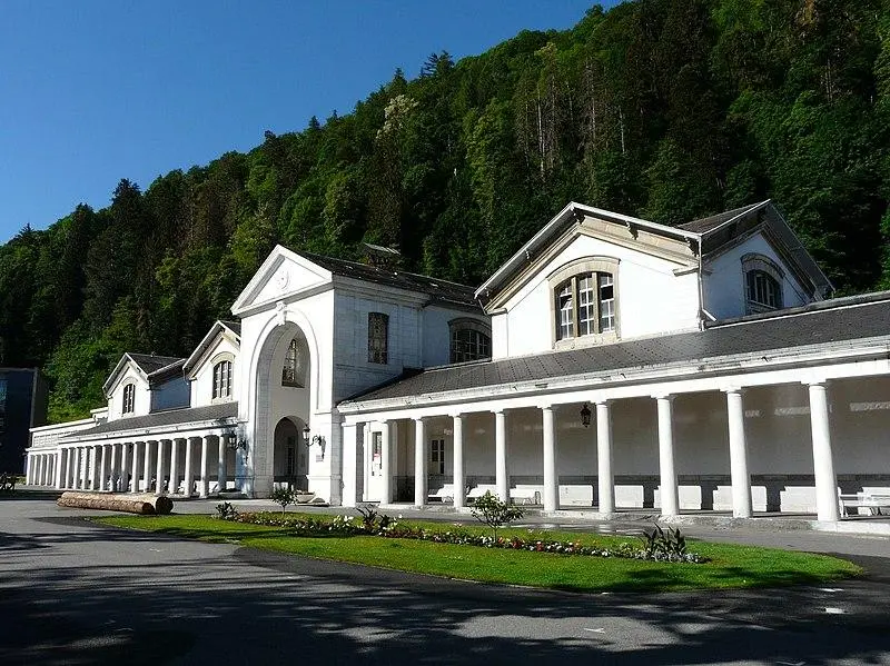 Picture of Chambert thermal baths - Père Igor - © Creative Commons (https://creativecommons.org/licenses/by-sa/4.0/deed.fr)