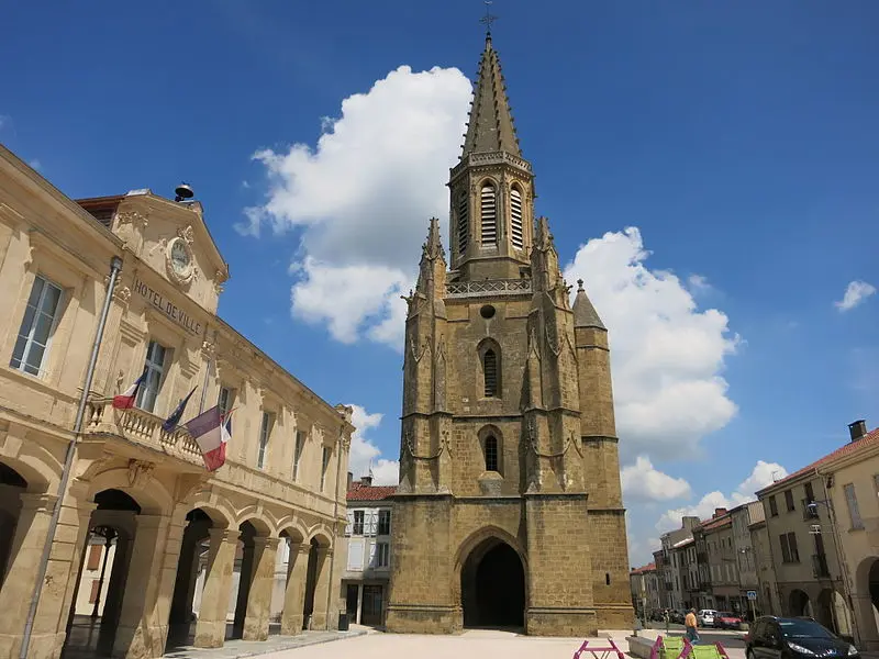 Picture of Sainte-Marie Church - Jean-noël Lafargue - © Creative Commons (https://creativecommons.org/licenses/by-sa/4.0/deed.fr)